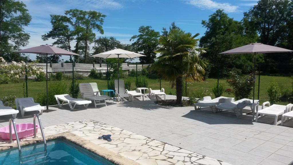 La Gare Bed & Breakfast Gondrin ภายนอก รูปภาพ