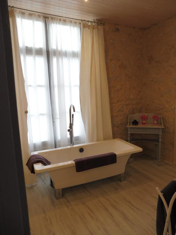 La Gare Bed & Breakfast Gondrin ภายนอก รูปภาพ
